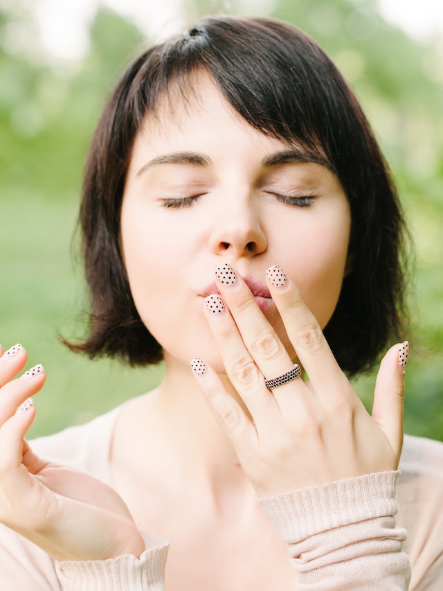 10 2000s Nail Designs We Actually Love