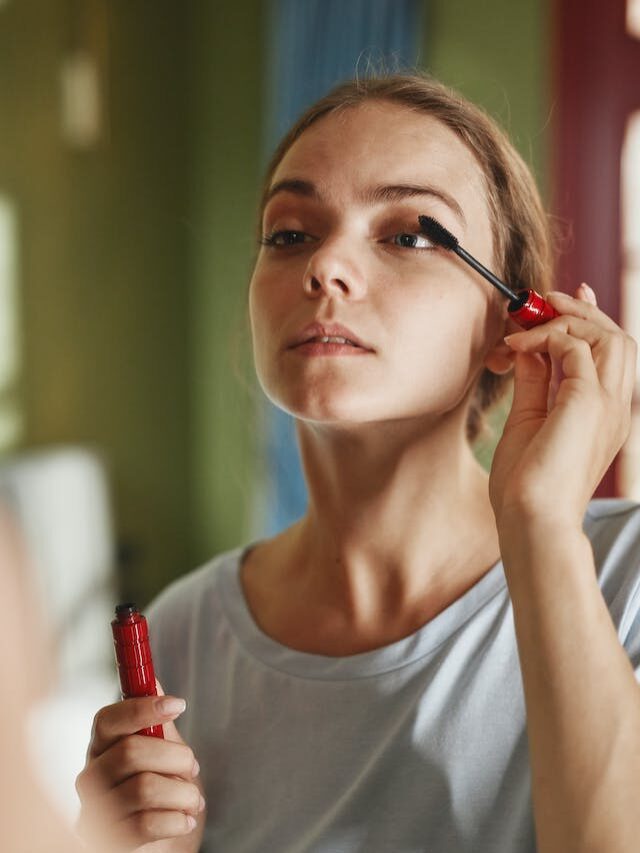 The Ultimate Guide to Every Type of Mascara